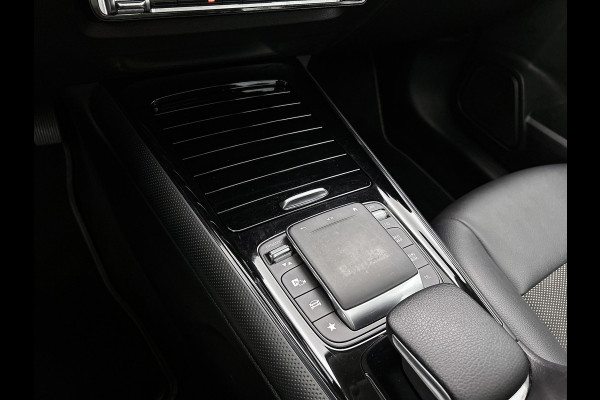 Mercedes-Benz Glb 200 AMG | PANO | GOED ONDERH | STOELVERW | CARPLAY | ACHTERCAM | CRUISE | ETC