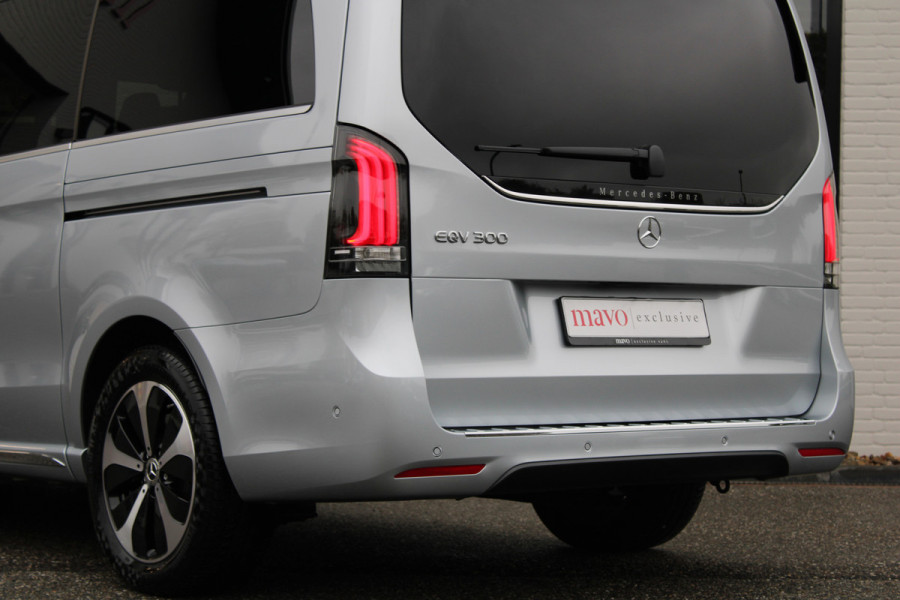 Mercedes-Benz Eqv 300 L2 / AMG / Luchtvering / 7-Persoons / Burmester / Elec Stoelen / Vol Opties / NIEUWSTAAT