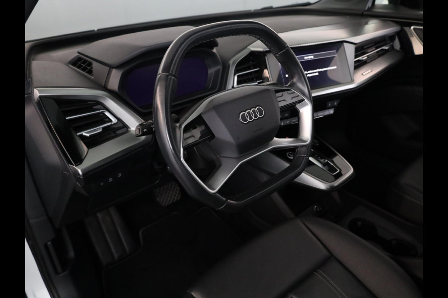 Audi Q4 e-tron 40 S line 77 kWh 204pk | SOH 91,30% | Panoramadak | Lederen bekleding | Lichtmetalen velgen | Matrix Led
