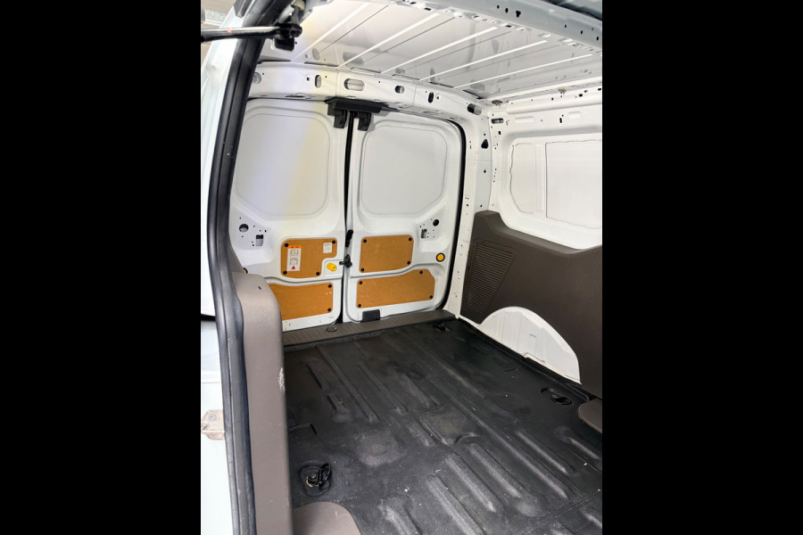 Ford Transit Connect L2H1 Automaat 1.5 EcoBlue 120pk euro6 3persoons Limited, Dakdragers, Trekhaak, RIJKLAARPRIJS!