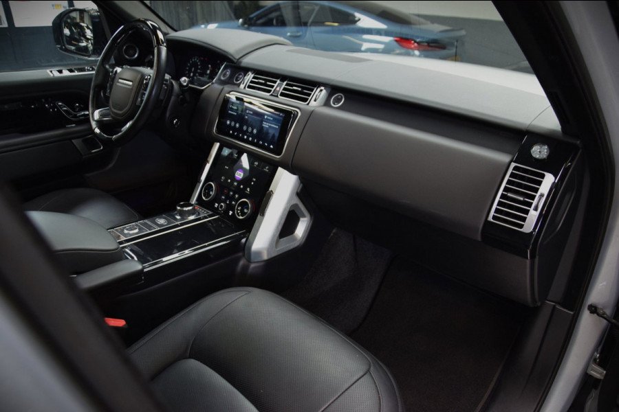 Land Rover Range Rover P400e Vogue SVO Premium Palette Silver