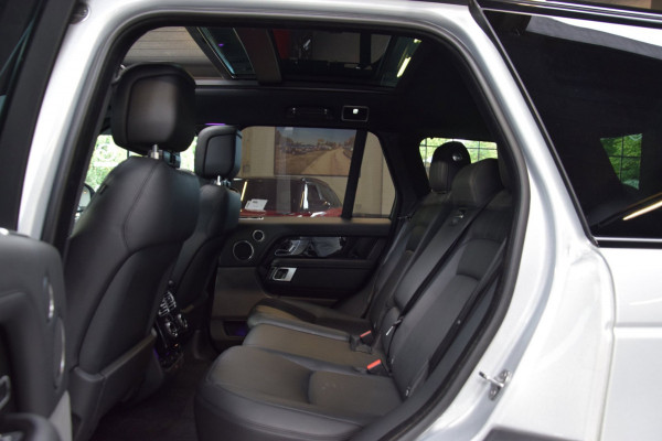 Land Rover Range Rover P400e Vogue SVO Premium Palette Silver