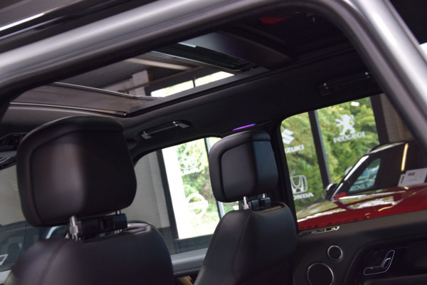 Land Rover Range Rover P400e Vogue SVO Premium Palette Silver