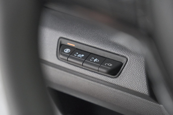 Renault Trafic E-Tech T29 L1H1 Advance 52 kWh | Laadruimte-pakket | Parkeerpakket | 3 fase lader | Camera