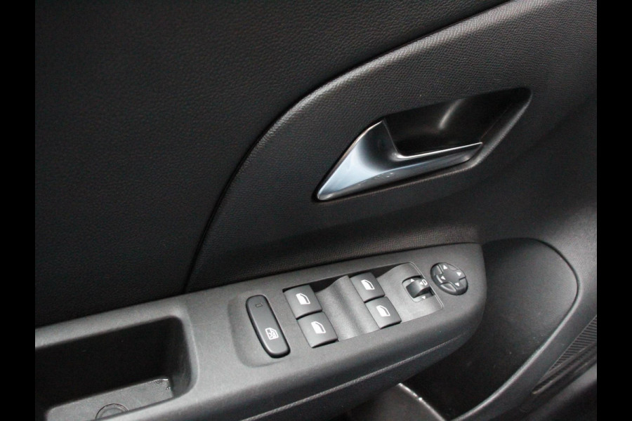 Opel Corsa 1.2 Turbo 130 pk Automaat GS Navigatie Apple Carplay/Android Auto Digitale Cockpit Camera Parkeer sensoren Airco