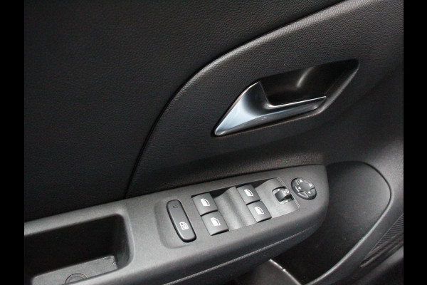 Opel Corsa 1.2 Turbo 130 pk Automaat GS Navigatie Apple Carplay/Android Auto Digitale Cockpit Camera Parkeer sensoren Airco