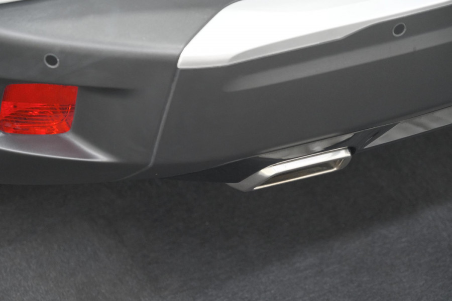 Peugeot 2008 PureTech 130 EAT8 Allure Pack | Camera | Parkeersensoren | Keyless Entry |  Apple Carplay