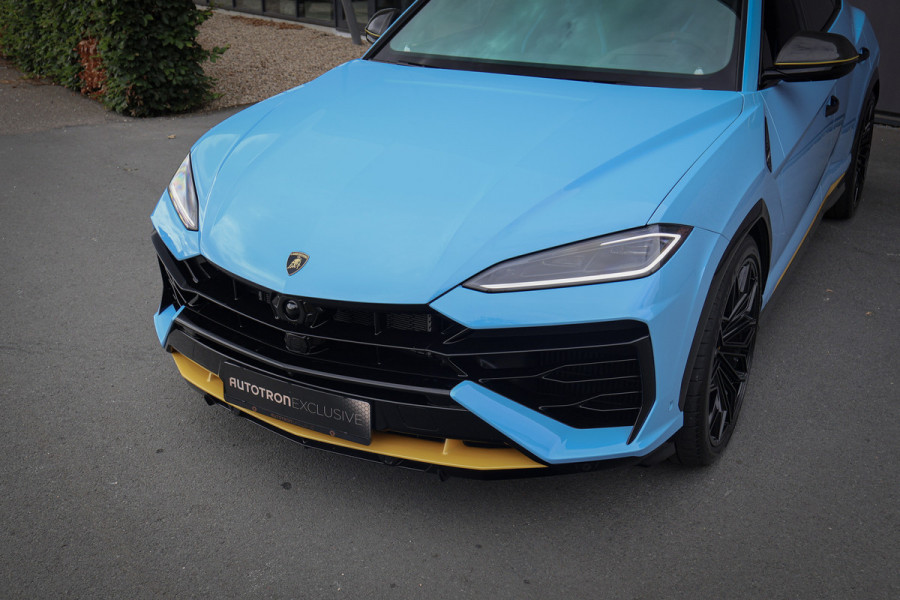 Lamborghini Urus SE 4.0 V8 Hybrid | AKRAPOVIC | ADAPTIVE | TREKHAAK | MASSAGE | STOELVERWARMING & VERKOELING | SUEDE HEMEL | B&O 3D AUDIO |