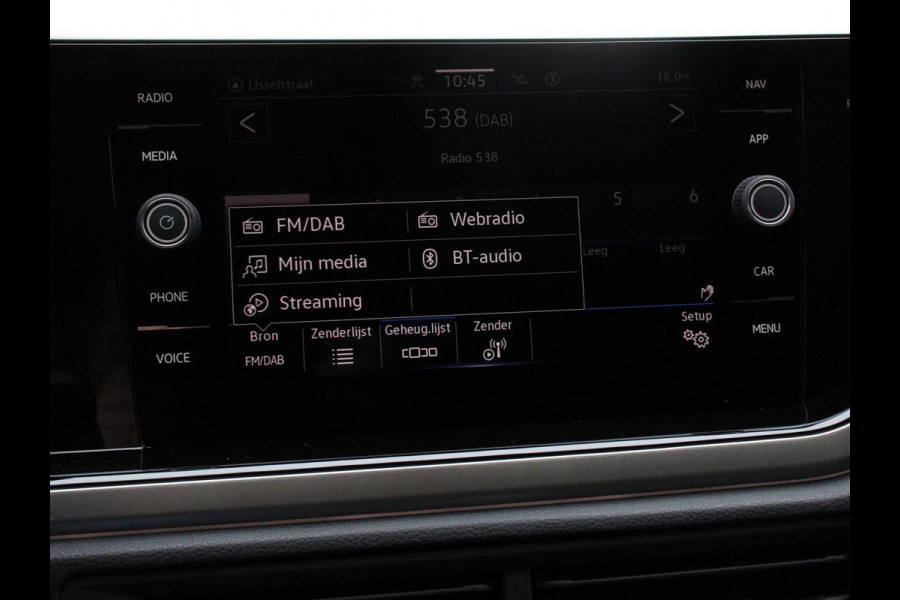 Volkswagen Polo 1.0 TSI Move Navigatie App Connect / Android Auto / Apple Carplay Climate Control Parkeer sensoren Lichtmetalen Velgen Dab Digitale Cockpit