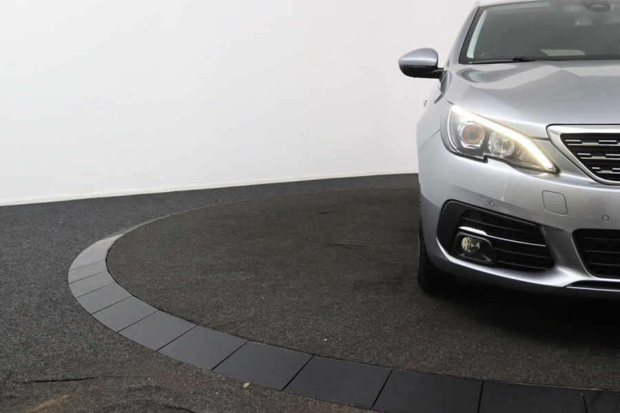 Peugeot 308 SW 1.2 Allure*ECC*ACC*NAVI*CAM*CARPLAY*