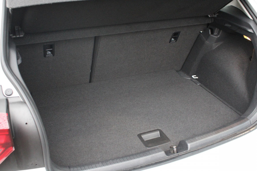 Volkswagen Polo 1.0 TSI Life | Virtual Cockpit| Stoelverwarming | Airco | 37.000 km!