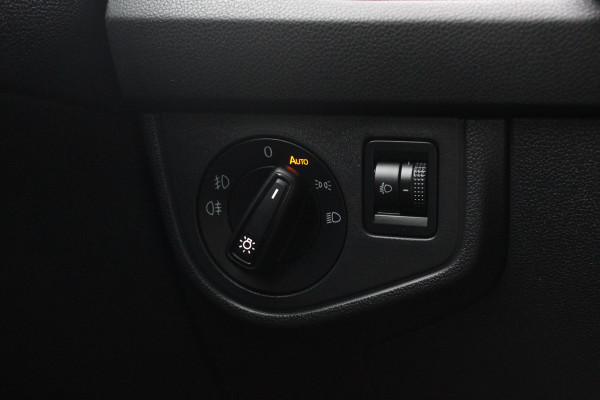 Volkswagen Polo 1.0 TSI Life | Virtual Cockpit| Stoelverwarming | Airco | 37.000 km!
