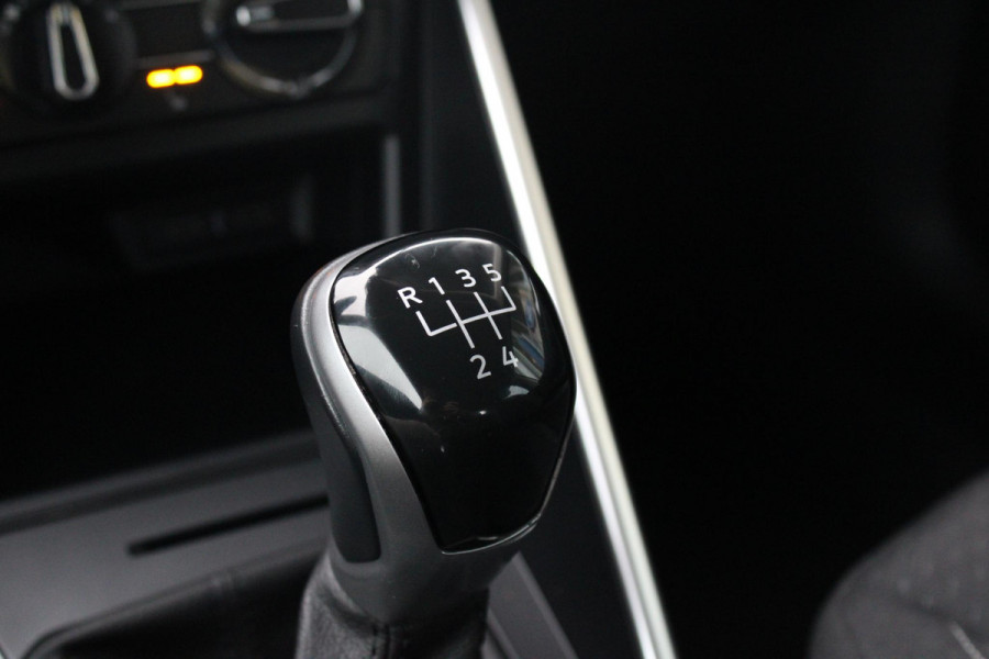 Volkswagen Polo 1.0 TSI Life | Virtual Cockpit| Stoelverwarming | Airco | 37.000 km!