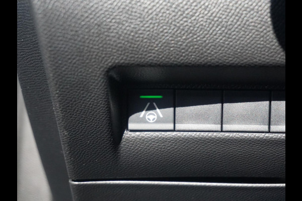Peugeot 2008 1.2 Hybrid 145 GT l 360 Camera l Navigatie l Keyless entry l Apple Carplay/Android Auto
