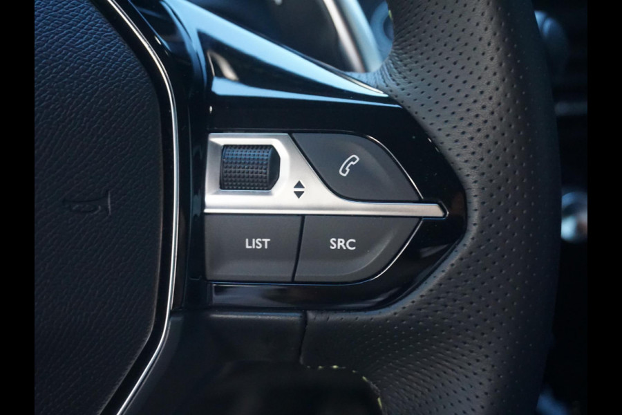 Peugeot 2008 1.2 Hybrid 145 GT l 360 Camera l Navigatie l Keyless entry l Apple Carplay/Android Auto