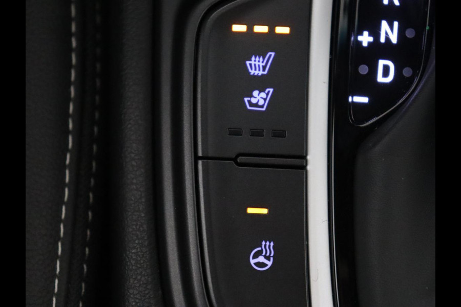 Hyundai Kona 1.6 GDI HEV Premium | Stoelventilatie | Leder 1e eigenaar | Adaptive cruise | Head-Up | Trekhaak | Achterbankverwarming | Carplay | Navigatie | Keyless | Krell Audio | Side Assist | Stoelverwarming