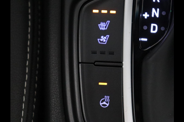 Hyundai Kona 1.6 GDI HEV Premium | Stoelventilatie | Leder 1e eigenaar | Adaptive cruise | Head-Up | Trekhaak | Achterbankverwarming | Carplay | Navigatie | Keyless | Krell Audio | Side Assist | Stoelverwarming