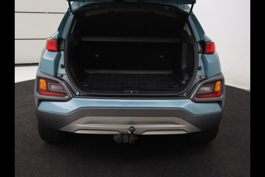 Hyundai Kona 1.6 GDI HEV Premium | Stoelventilatie | Leder 1e eigenaar | Adaptive cruise | Head-Up | Trekhaak | Achterbankverwarming | Carplay | Navigatie | Keyless | Krell Audio | Side Assist | Stoelverwarming