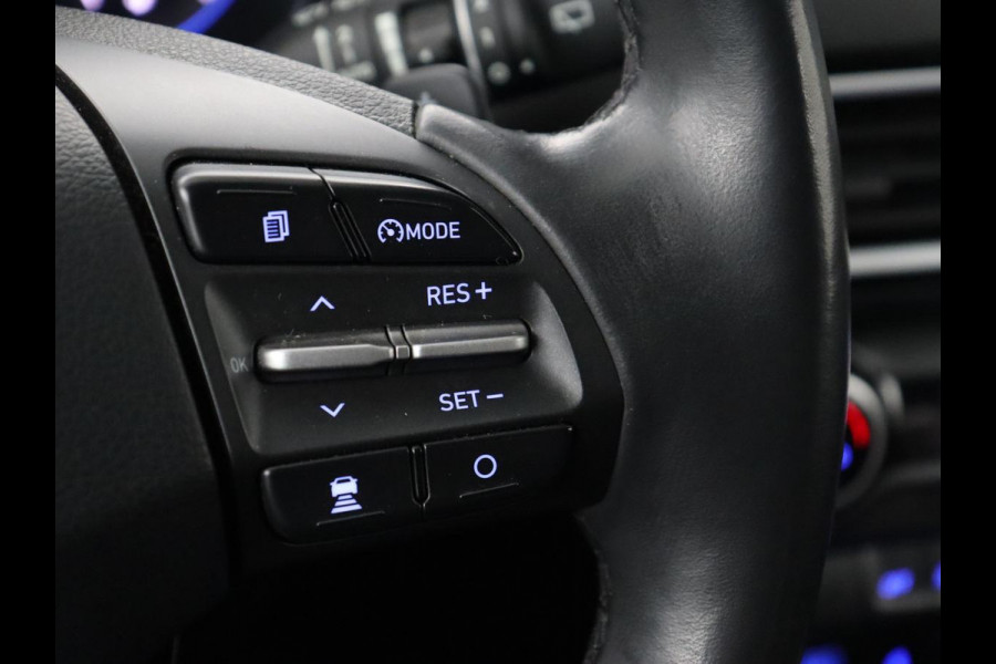 Hyundai Kona 1.6 GDI HEV Premium | Stoelventilatie | Leder 1e eigenaar | Adaptive cruise | Head-Up | Trekhaak | Achterbankverwarming | Carplay | Navigatie | Keyless | Krell Audio | Side Assist | Stoelverwarming