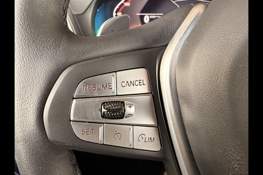 BMW X4 xDrive20i Business Edition Plus | Laser LED | Pano | Leder | Sportstoelen | Stoelverwarming | Elek. achterklep | Sfeerverlichting | Keyless | HUD |