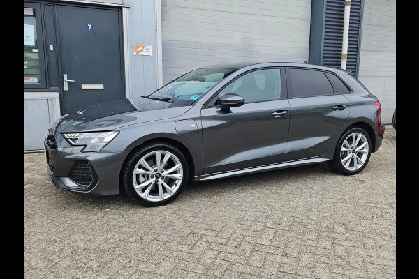 Audi A3 Sportback 40 TFSI-e Facelift S-Line Matrix Keyless Camera Virtual BTW