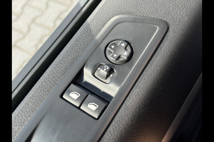 Fiat Scudo 2.0 MultiJet L3H1 DC*A/C*CRUISE*HAAK*CAM*5-P*NAVI*