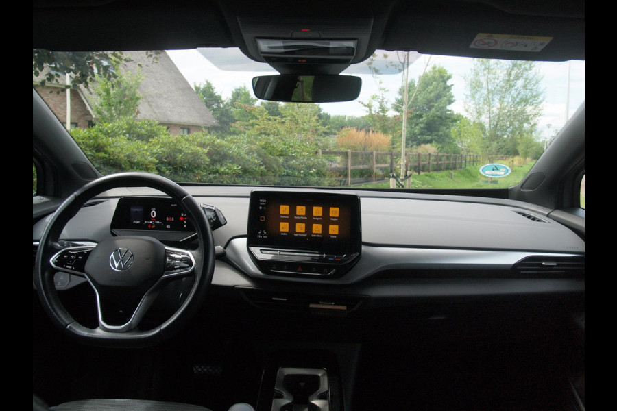 Volkswagen ID.4 Pro 77 kWh | SOH 94% | Warmtepomp | Sfeerverlichting | 20 Inch | Parkeersensoren | Apple Carplay |