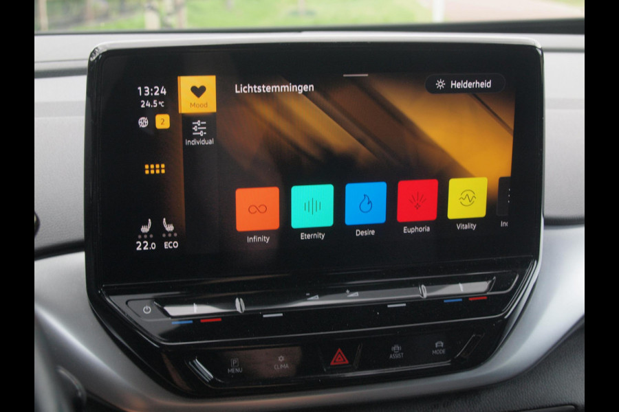 Volkswagen ID.4 Pro 77 kWh | SOH 94% | Warmtepomp | Sfeerverlichting | 20 Inch | Parkeersensoren | Apple Carplay |
