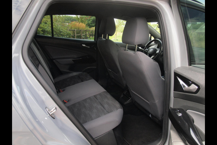 Volkswagen ID.4 Pro 77 kWh | SOH 94% | Warmtepomp | Sfeerverlichting | 20 Inch | Parkeersensoren | Apple Carplay |
