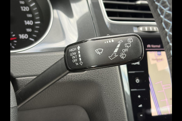 Volkswagen e-Golf e-Golf SOH88%,Draadloze telefoonlader,Camera,Carplay,Navi,Recent beurt gehad,Keyless,Warmtepomp,2e Eigenaar,Stoelverwarming,Pdc V+A,N.A.P,Nieuwe Apk bij Aflevering