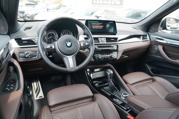 BMW X1 XDrive25e eDrive Edition | M-pakket | HuD | Panorama | Harman/Kardon | Adaptieve Cruise | Memory | Trekhaak | Camera | NAP