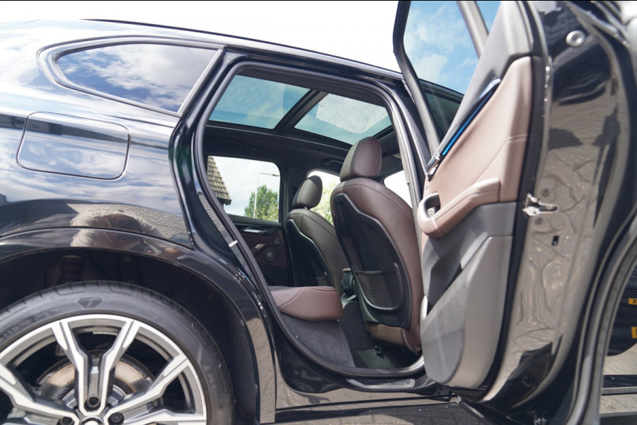 BMW X1 XDrive25e eDrive Edition | M-pakket | HuD | Panorama | Harman/Kardon | Adaptieve Cruise | Memory | Trekhaak | Camera | NAP