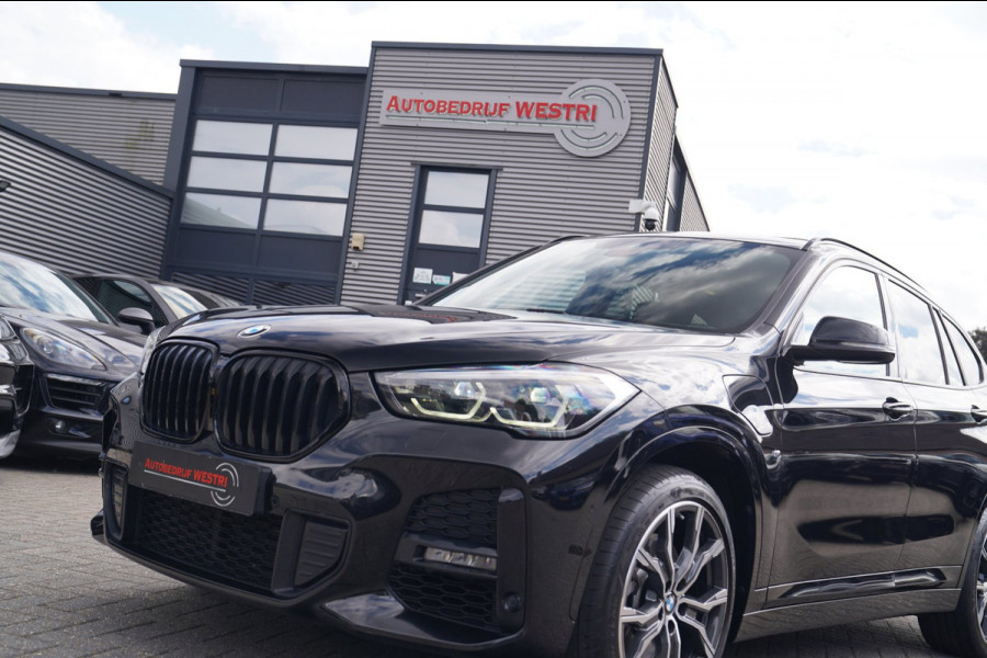 BMW X1 XDrive25e eDrive Edition | M-pakket | HuD | Panorama | Harman/Kardon | Adaptieve Cruise | Memory | Trekhaak | Camera | NAP