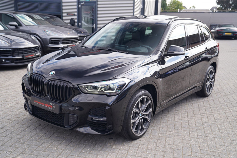 BMW X1 XDrive25e eDrive Edition | M-pakket | HuD | Panorama | Harman/Kardon | Adaptieve Cruise | Memory | Trekhaak | Camera | NAP