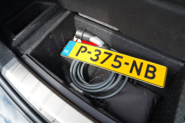 BMW X1 XDrive25e eDrive Edition | M-pakket | HuD | Panorama | Harman/Kardon | Adaptieve Cruise | Memory | Trekhaak | Camera | NAP