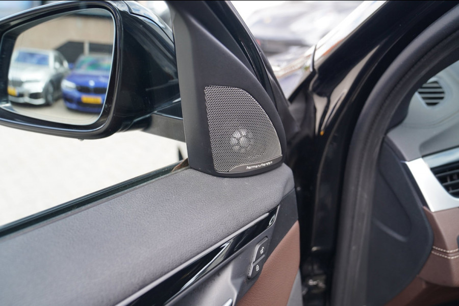BMW X1 XDrive25e eDrive Edition | M-pakket | HuD | Panorama | Harman/Kardon | Adaptieve Cruise | Memory | Trekhaak | Camera | NAP
