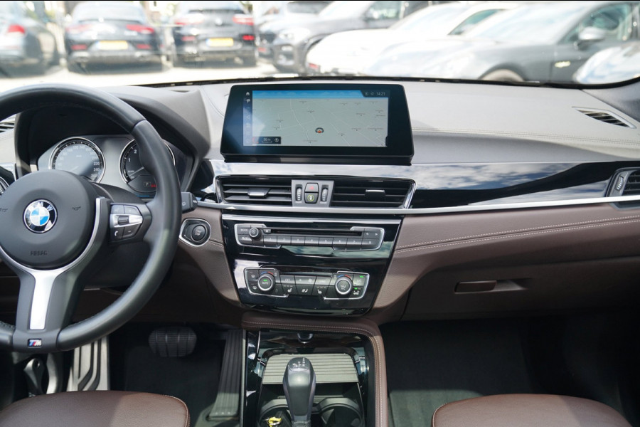 BMW X1 XDrive25e eDrive Edition | M-pakket | HuD | Panorama | Harman/Kardon | Adaptieve Cruise | Memory | Trekhaak | Camera | NAP