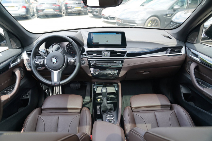 BMW X1 XDrive25e eDrive Edition | M-pakket | HuD | Panorama | Harman/Kardon | Adaptieve Cruise | Memory | Trekhaak | Camera | NAP