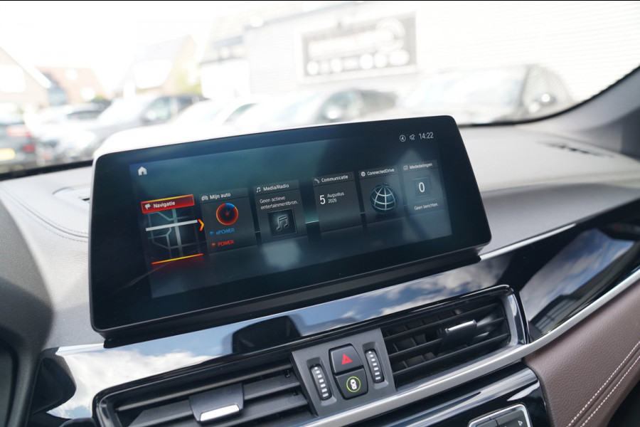 BMW X1 XDrive25e eDrive Edition | M-pakket | HuD | Panorama | Harman/Kardon | Adaptieve Cruise | Memory | Trekhaak | Camera | NAP