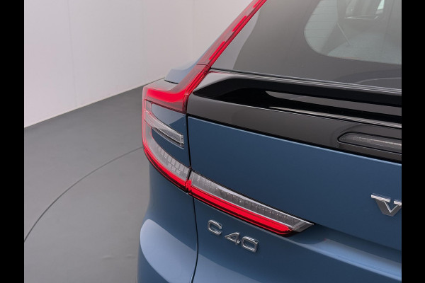 Volvo C40 Recharge Core 70 kWh VAN:32.900,- VOOR:29.770,- UW HERFSTVOORDEEL:3.130,- SOH 95% | STOEL & STUUR VERWARMING | ACHTERUITRIJCAMERA | 12 MND BOVAG GARANTIE| PANO| VOLVO DEALER ONDERHOUDEN|