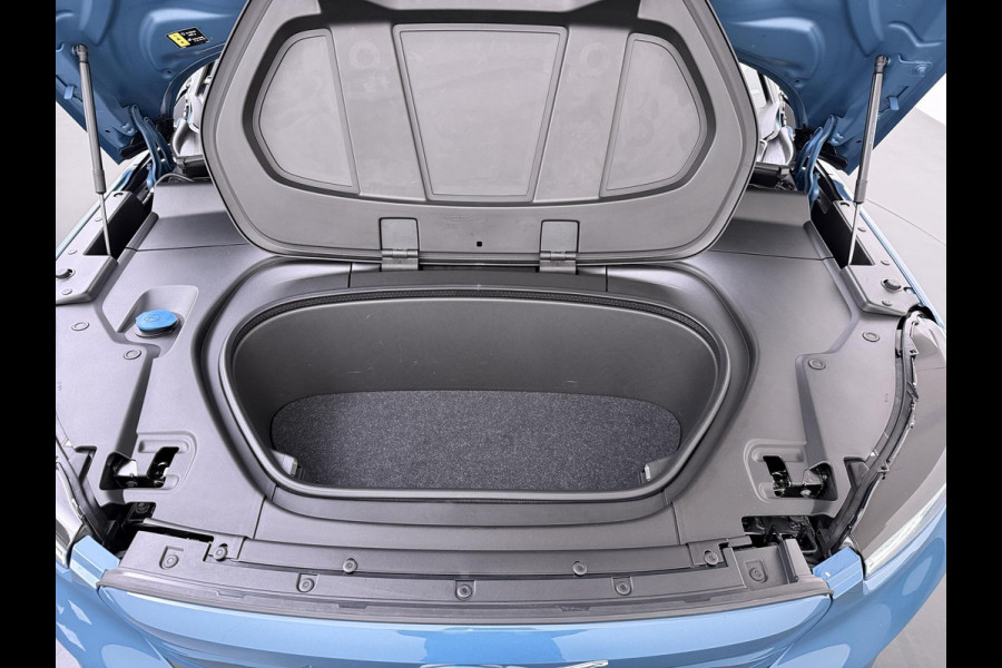 Volvo C40 Recharge Core 70 kWh VAN:32.900,- VOOR:29.770,- UW HERFSTVOORDEEL:3.130,- SOH 95% | STOEL & STUUR VERWARMING | ACHTERUITRIJCAMERA | 12 MND BOVAG GARANTIE| PANO| VOLVO DEALER ONDERHOUDEN|