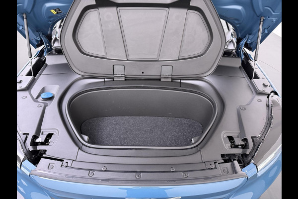 Volvo C40 Recharge Core 70 kWh VAN:32.900,- VOOR:29.770,- UW HERFSTVOORDEEL:3.130,- SOH 95% | STOEL & STUUR VERWARMING | ACHTERUITRIJCAMERA | 12 MND BOVAG GARANTIE| PANO| VOLVO DEALER ONDERHOUDEN|