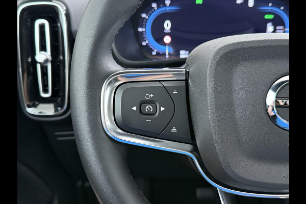 Volvo C40 Recharge Core 70 kWh VAN:32.900,- VOOR:29.770,- UW HERFSTVOORDEEL:3.130,- SOH 95% | STOEL & STUUR VERWARMING | ACHTERUITRIJCAMERA | 12 MND BOVAG GARANTIE| PANO| VOLVO DEALER ONDERHOUDEN|
