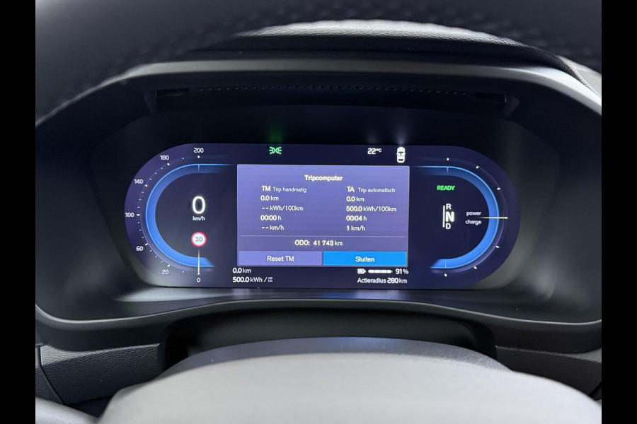 Volvo C40 Recharge Core 70 kWh VAN:32.900,- VOOR:29.770,- UW HERFSTVOORDEEL:3.130,- SOH 95% | STOEL & STUUR VERWARMING | ACHTERUITRIJCAMERA | 12 MND BOVAG GARANTIE| PANO| VOLVO DEALER ONDERHOUDEN|