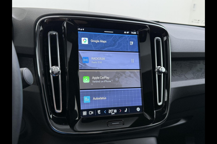 Volvo C40 Recharge Core 70 kWh VAN:32.900,- VOOR:29.770,- UW HERFSTVOORDEEL:3.130,- SOH 95% | STOEL & STUUR VERWARMING | ACHTERUITRIJCAMERA | 12 MND BOVAG GARANTIE| PANO| VOLVO DEALER ONDERHOUDEN|