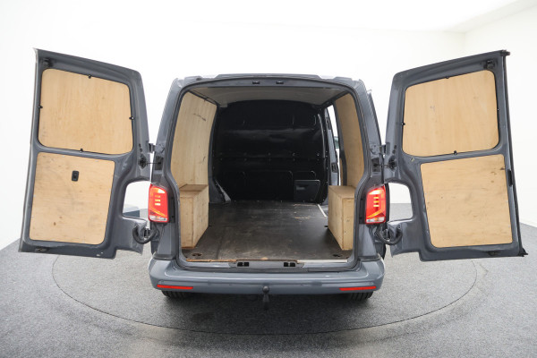 Volkswagen Transporter 2.0 TDI DSG 150 PK Lang 3-Zits, Airco, Cruise, Apple Carplay, Camera, DAB, PDC, Trekhaak, 18''