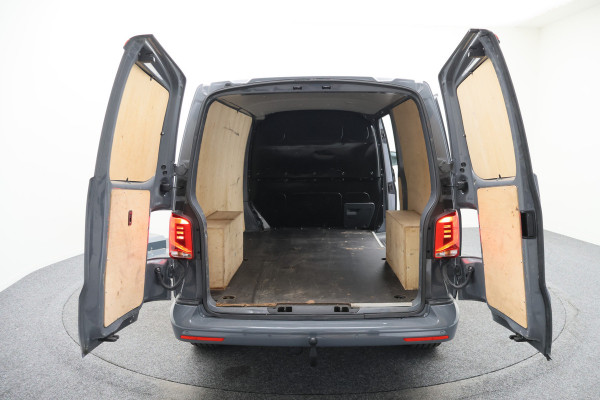 Volkswagen Transporter 2.0 TDI DSG 150 PK Lang 3-Zits, Airco, Cruise, Apple Carplay, Camera, DAB, PDC, Trekhaak, 18''