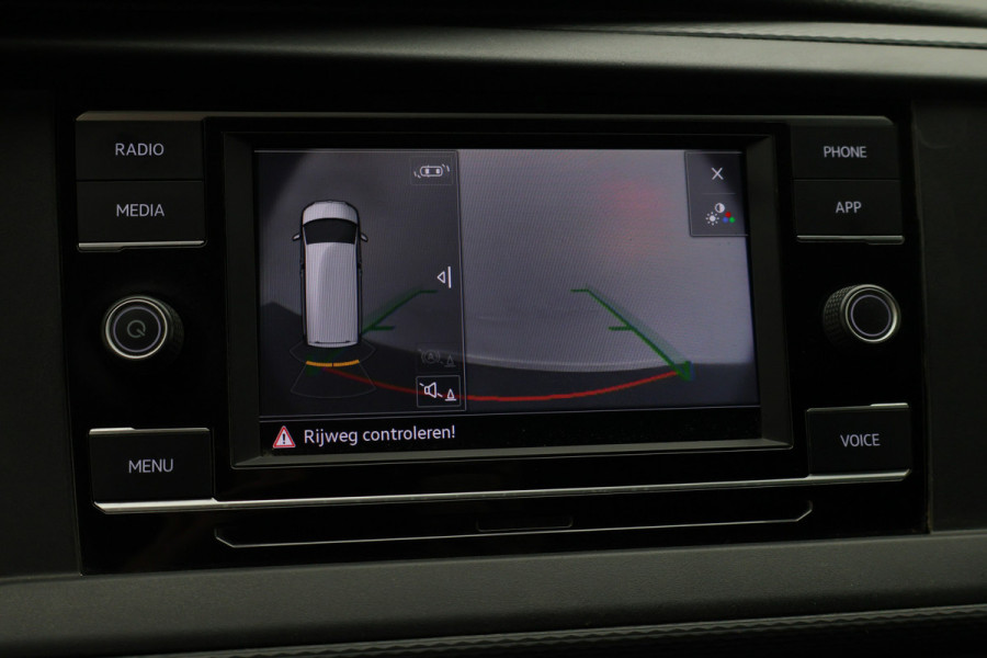 Volkswagen Transporter 2.0 TDI DSG 150 PK Lang 3-Zits, Airco, Cruise, Apple Carplay, Camera, DAB, PDC, Trekhaak, 18''