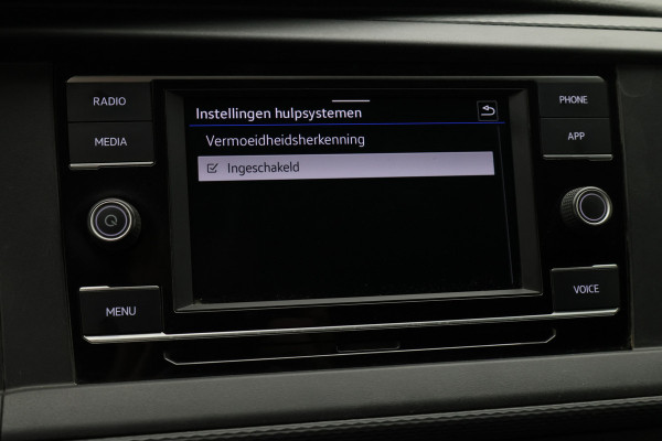 Volkswagen Transporter 2.0 TDI DSG 150 PK Lang 3-Zits, Airco, Cruise, Apple Carplay, Camera, DAB, PDC, Trekhaak, 18''