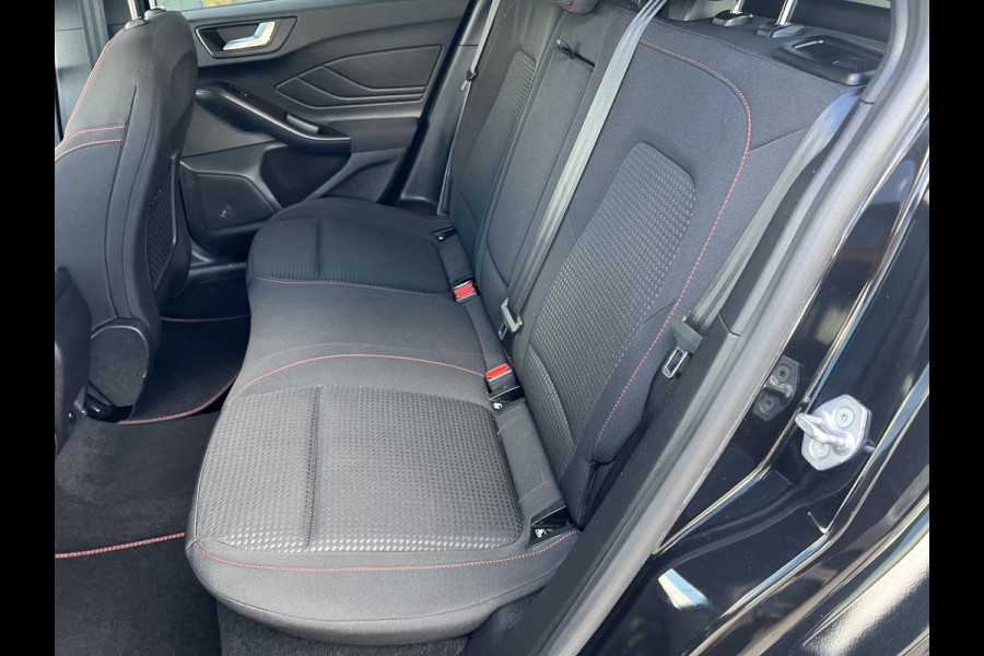 Ford FOCUS Wagon 1.0 EcoBoost Hybrid ST Line X | Wegklapbare trekhaak | Winter pack | AGR-stoelen | Bang&Olufsen | Elektrische achterklep
